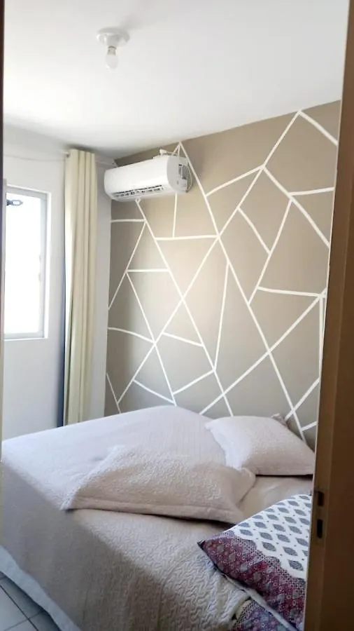 APARTAMENTO 10 min de CRICIUMA em IÇARA-SC - 30 min das LAGOAS - Ar Condicionado 3 split - Cozinha - Banheiro - Garagem coberta e Wi-Fi - Acomoda até 6 pessoas - Anfitriã Superhost no BnB